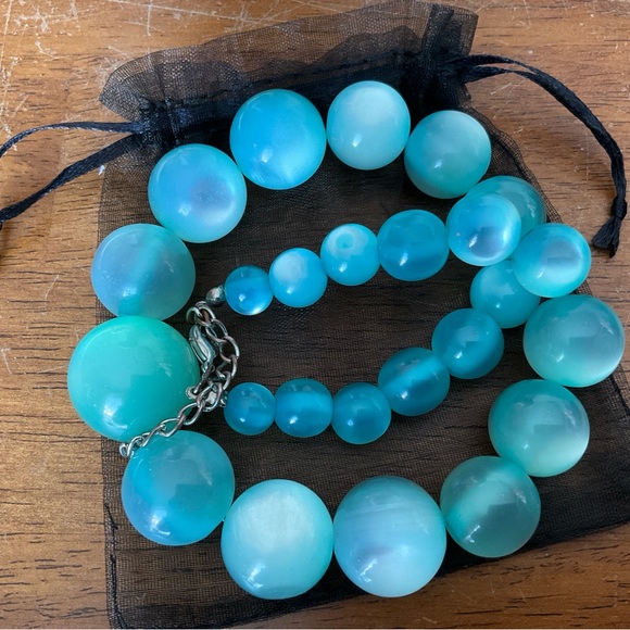 Vintage Blue Necklace - Picture 6 of 6